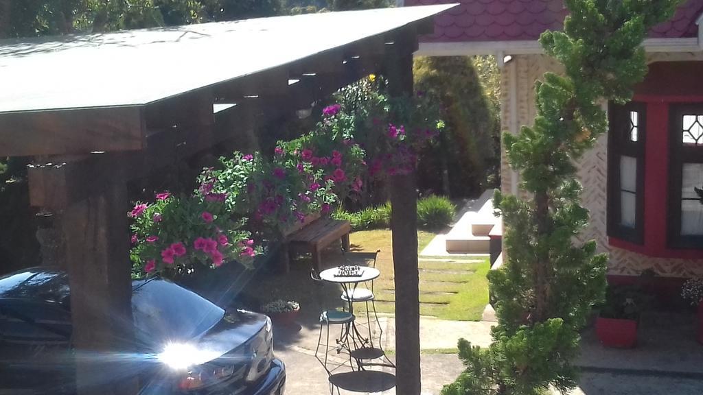 Pousada Toca Dos Tucanos Campos do Jordao Dış mekan fotoğraf